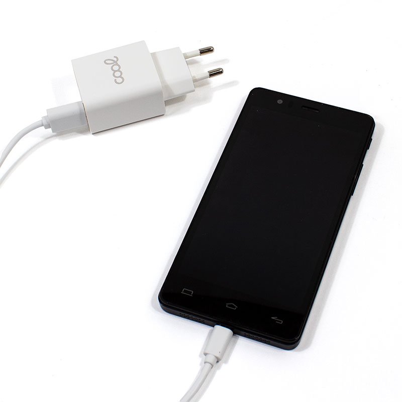 Carregador de rede Conector micro-usb universal 3 Amp (carga rápida) COOL Kit 2 em 1 branco