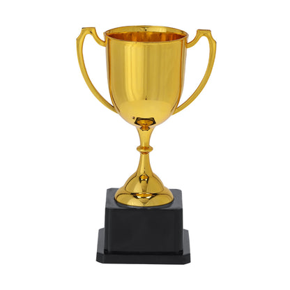 Troféu Nynor dourado com base preta elegante