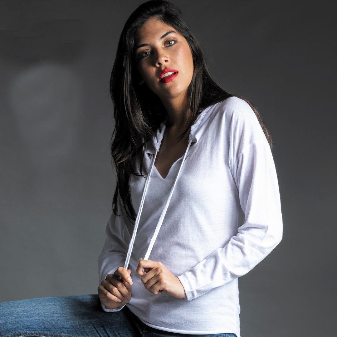 T-shirt Unissex de Mangas Compridas com Capuz