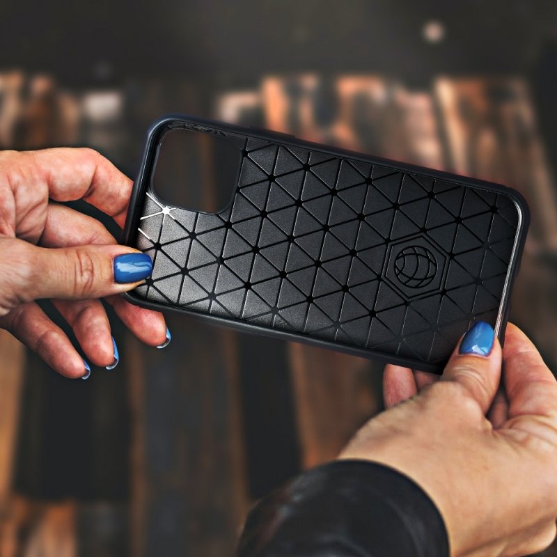Capa COOL para iPhone 15 Pro Carbono Preto